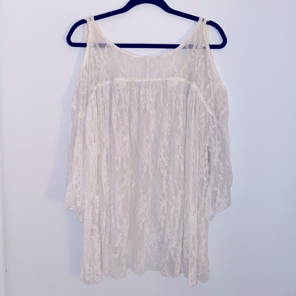 Free People “Lost In Austin” Ivory White Lace Cold Shoulder Bohemian Boho Top - Picture 6 of 7